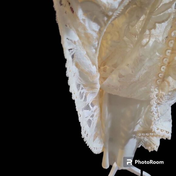 BB Dakota Revolve Rease Ruffle Lace Dress in Antique Ivory - Size 6 *NEW w/ Tag* - Picture 6 of 8